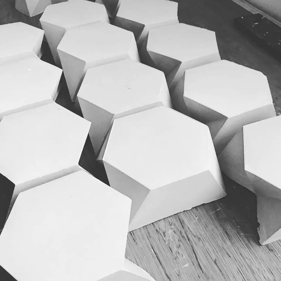 interlocking block assembly: cast osteomorphic blocks