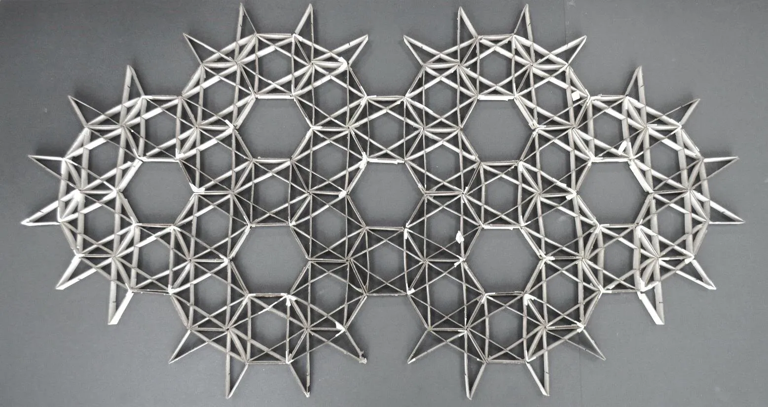 interlock: final interlocking strip lattice