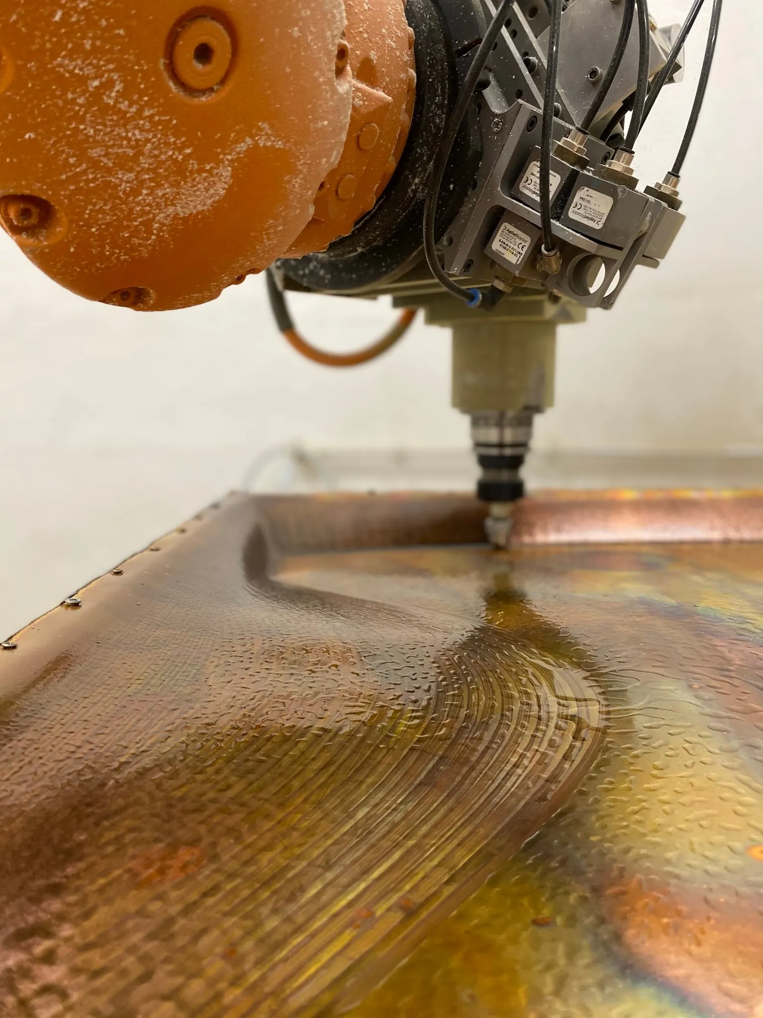 farsons old brewhouse desk, mid-pass: the tool path builds up the curve