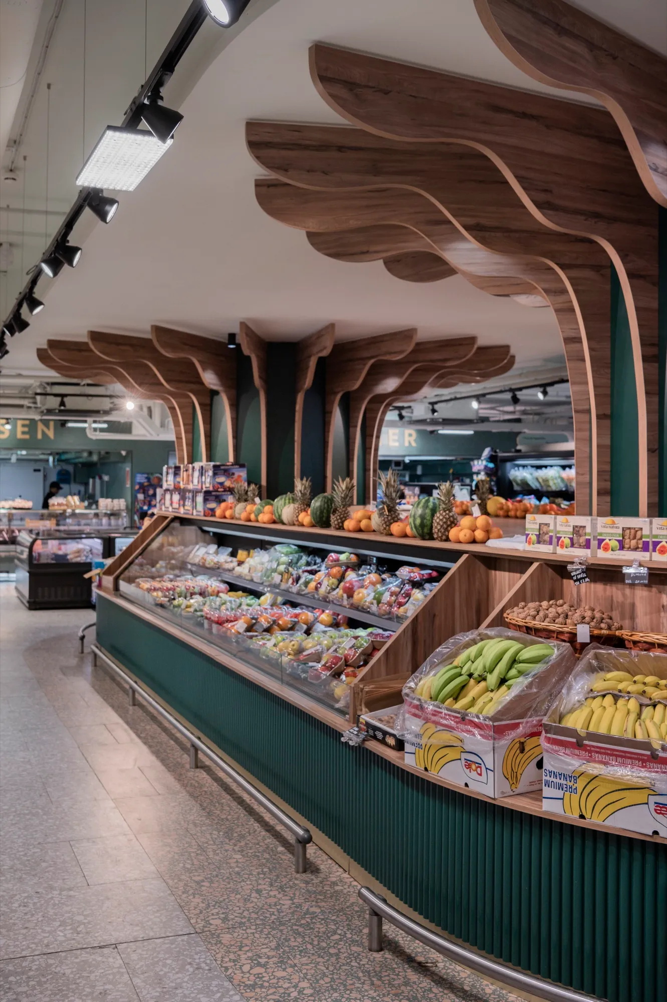 fruit display, arkadia, photo 2