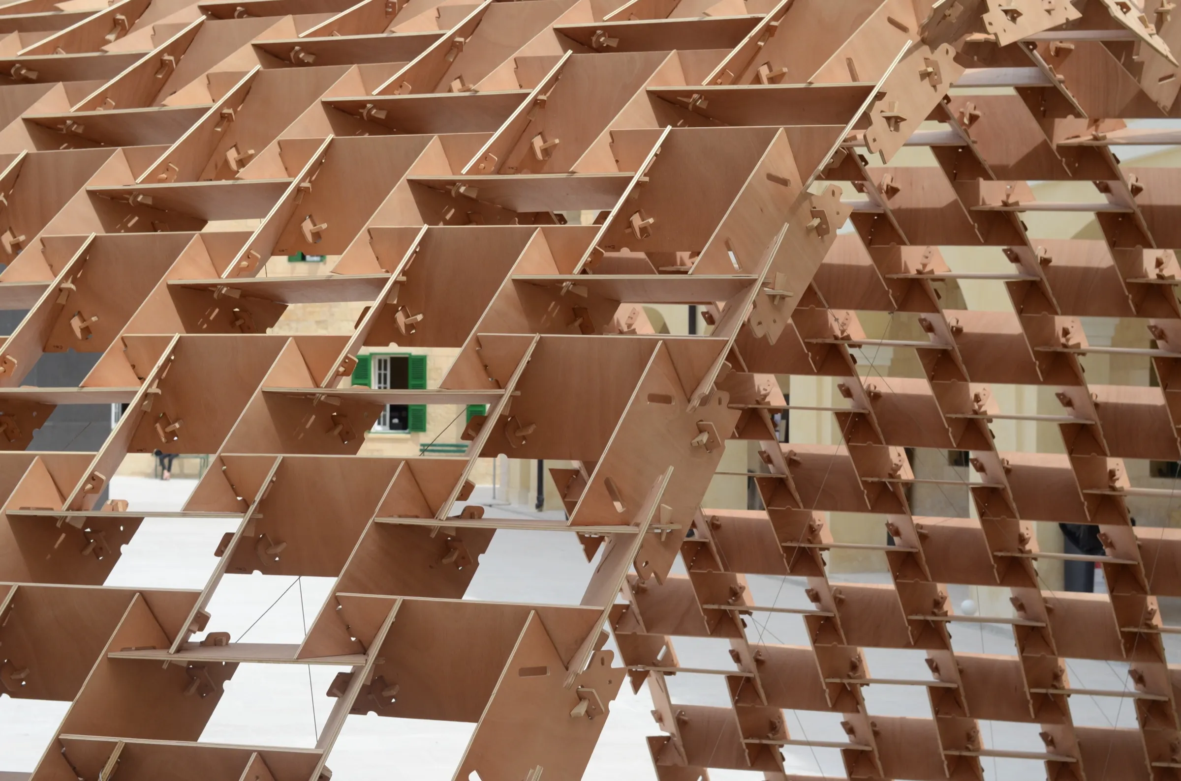 mdw 2014 pavilion, the plates, close up