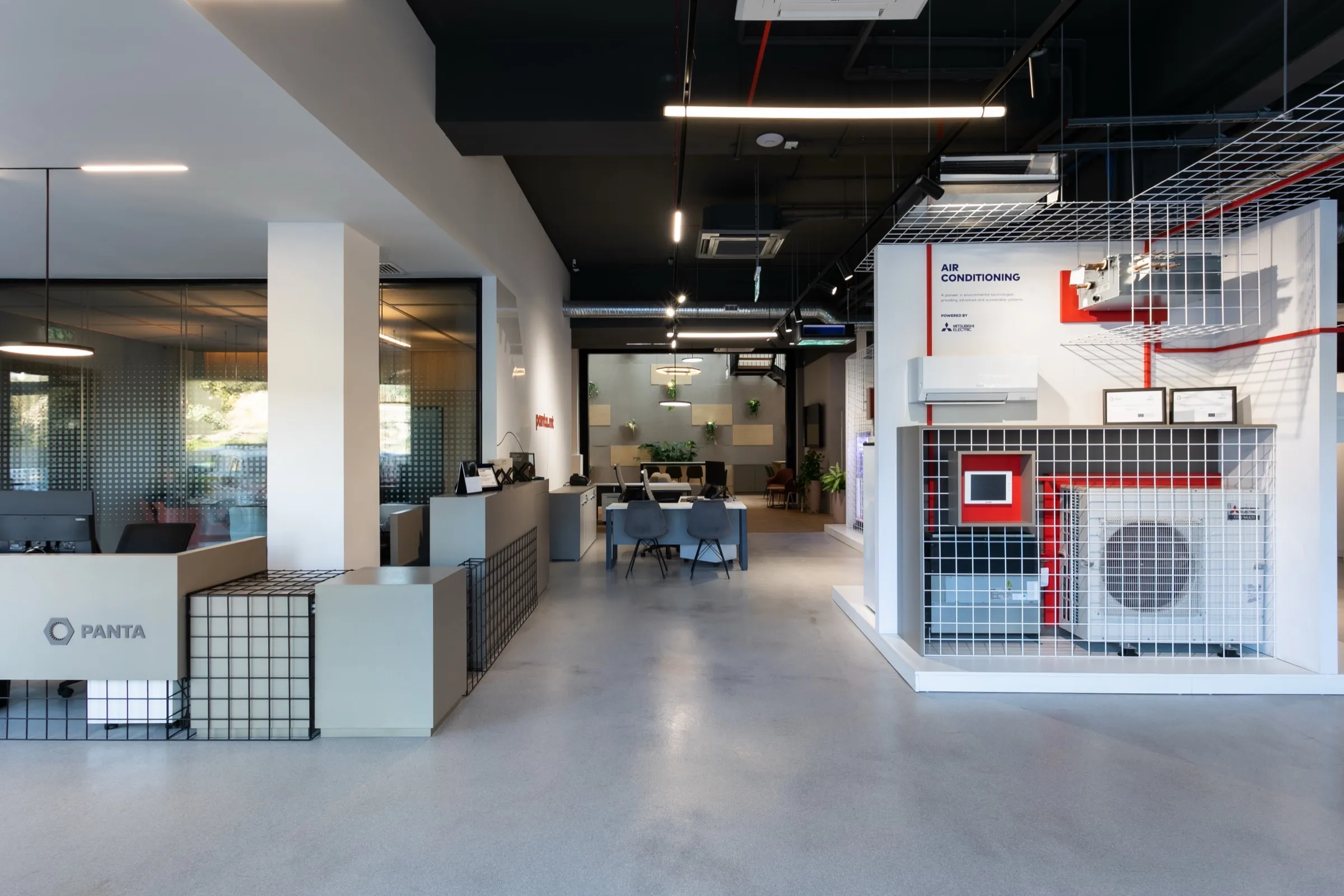 panta hub, the showroom