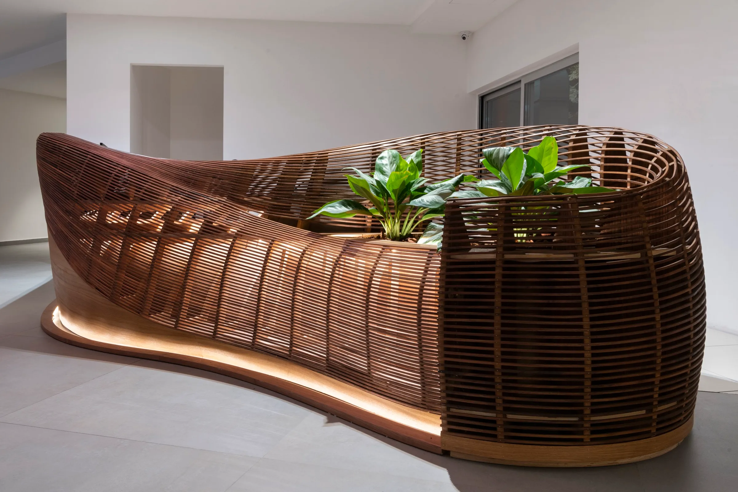 spinola reception desk